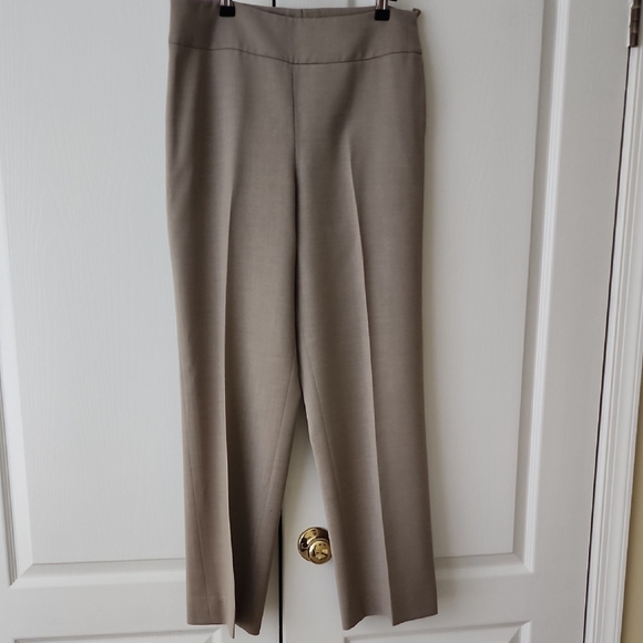 Akris Classic Beige Women's Trousers - Picture 1 of 5